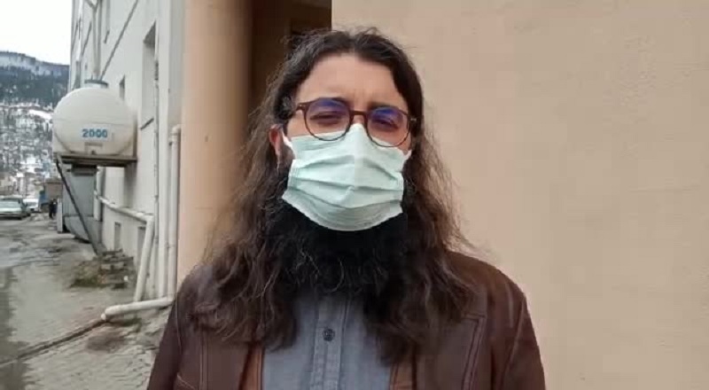 ARTVİN DE DOKTORA BIÇAKLA SALDIRAN KİŞİ ADLI KONTROL ŞARTIYLA SERBEST