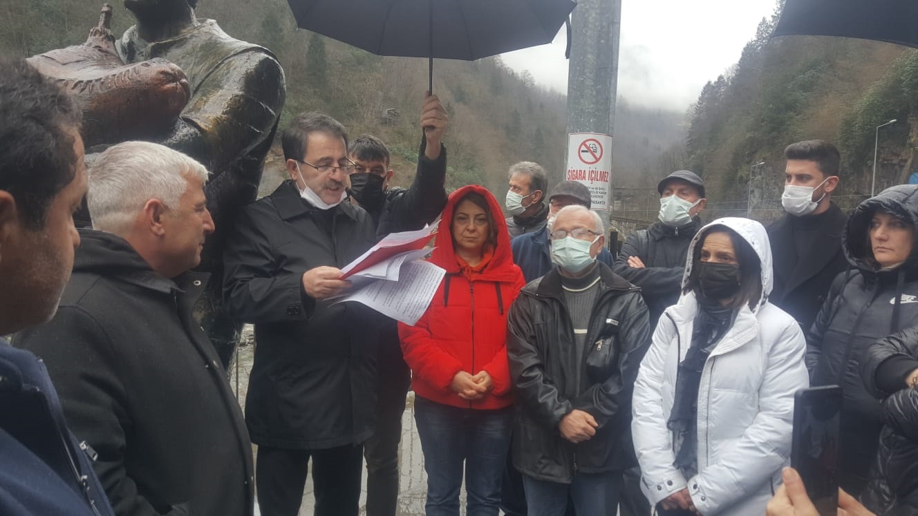 Gençağa Karafazlı Yaş çay gübresi ile vatandaşların temel gıda maddelerine