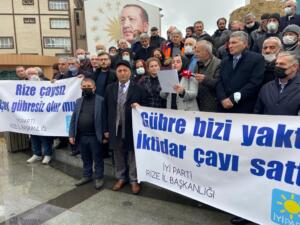 İyi Parti Rize İl Örgütü çay gübresine yapılan zamları protesto