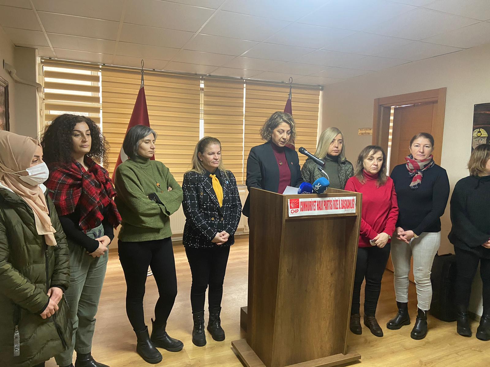 CHP Rize kadın kolları 8 Mart dünya emekçi kadınlar günü