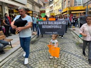GENÇAĞA KARAFAZLI – EMRE KOÇ FINDIKLI HALKI KAFES BALIKÇILIĞINA KARŞI