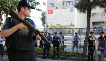 Kayyım belediye başkanı Köroğlu’nun Ordu’dan getirdiği daire başkanları görevden alındı