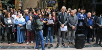 Gazetecilerin gözaltına alınmasına tepki: Özgür basın baş eğmez