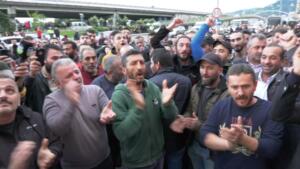 ÇAYKUR’da çalışan mevsimlik işçiler kadro taleplerini dile getirmek için 23