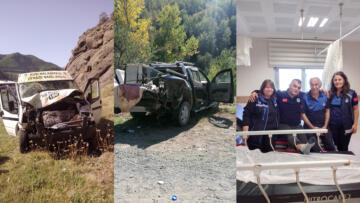 Rize belediyesi Cenaze Nakil Aracı Şavşat’ta Kaza Yaptı