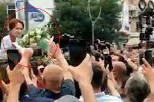 Giresun’da Meral Akşener’e çiçek veren öğretmen Mustafa Dizdar hakkında soruşturma