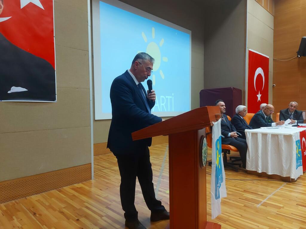 İYİ Parti Ardeşen İlçe Başkanı Mehmet Zeki Demiroğlu