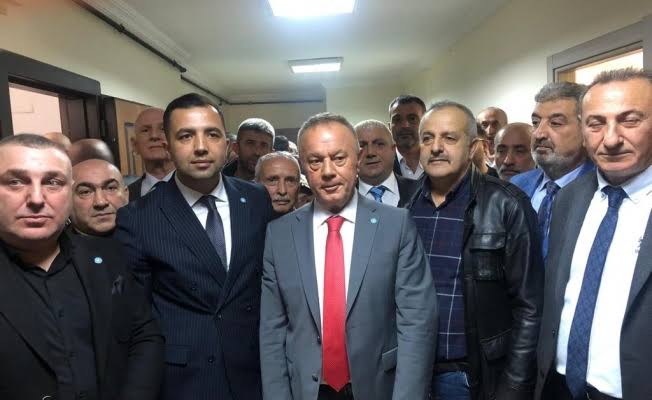 Toptan, İYİ Parti’den milletvekili aday adaylığını açıkladı