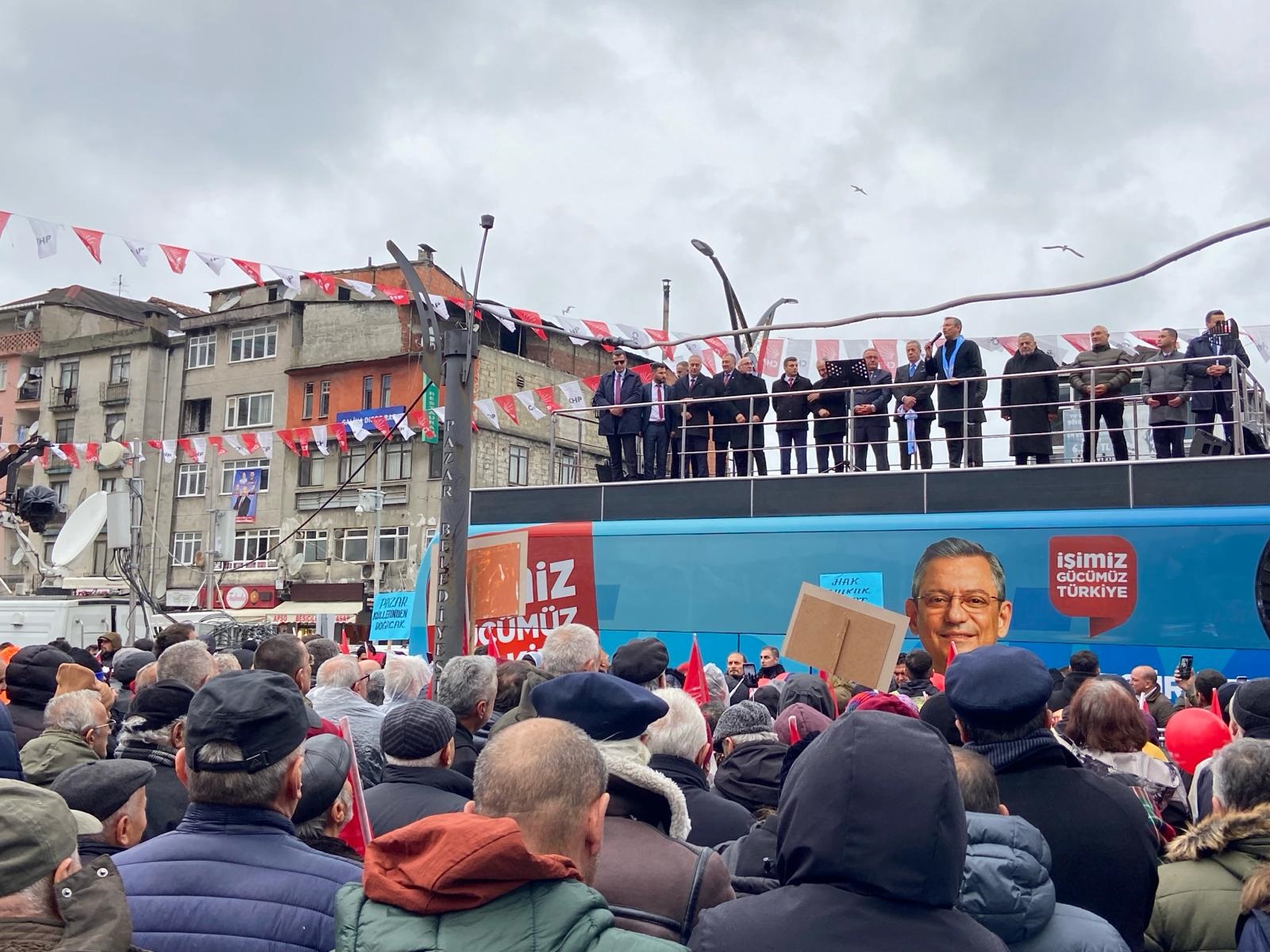 CHP LİDERİ ÖZEL “ÇAY ÜRETİCİSİNİN EMEĞİNİ ÇALANLAR ALLAH’INDAN BULSUN”