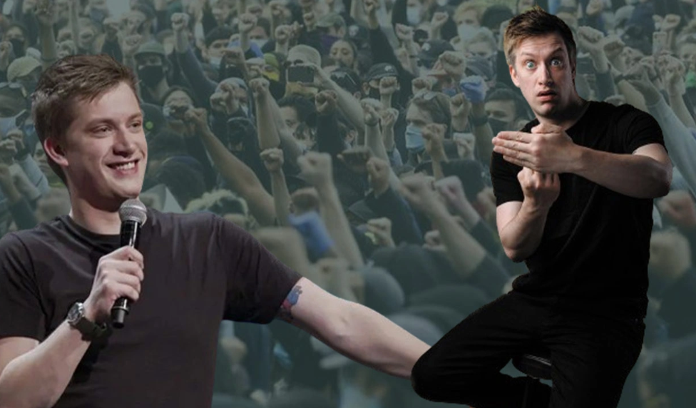 İskoç komedyen, oyuncu ve yazar Daniel Sloss, sağ görüşteki akımları