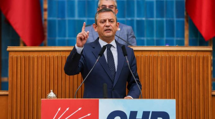 CHP Lideri Özgür Özel, AKP’ye “Taksim’i Kapatmak Anayasa Tanımamaktır