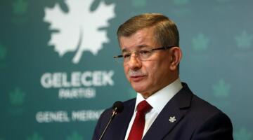Türkiye Dışişleri’nin henüz resmi açıklama yapmamasına eski bakan Davutoğlu’ndan eleştiri geldi: “Uyan Ankara uyan!…