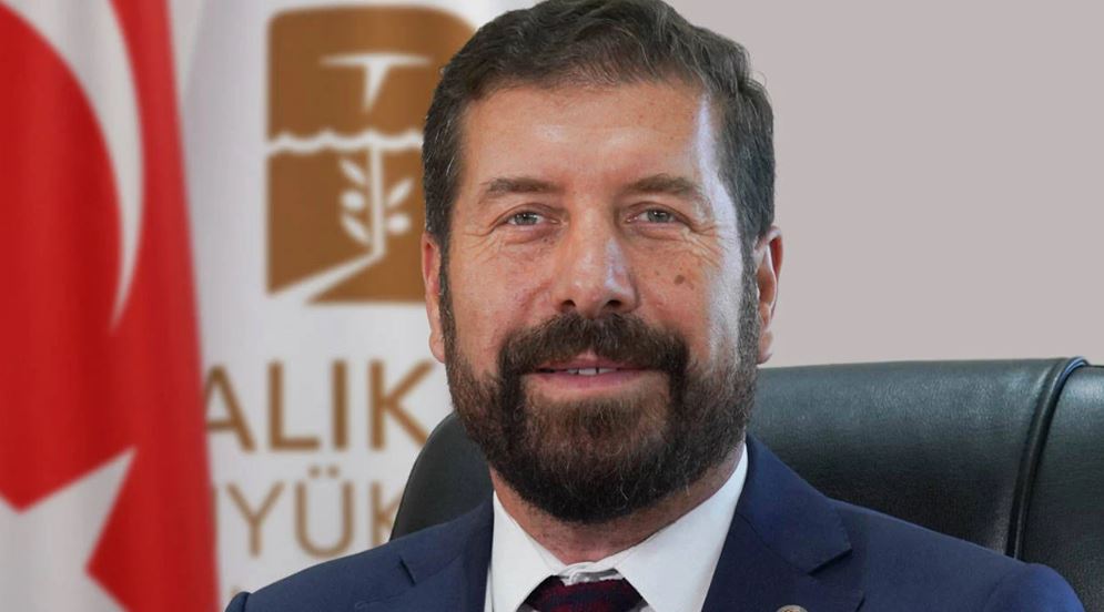 Son seçimi CHP’li adaya karşı kaybeden AKP’li kinini böyle kustu: Aç Türkler!