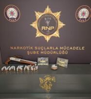 Rize’de Uyuşturucu Operasyonu: 2 Şahıs Gözaltına Alındı