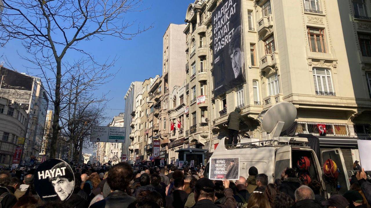 Agos Gazetesi Genel Yayın Yönetmeni Hrant Dink, aramızdan ayrılışının 18’inci