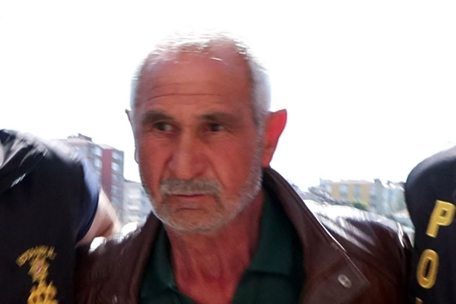 CHP Genel Başkanı Özgür Özel’e cenaze töreni çıkışında saldıran Selçuk