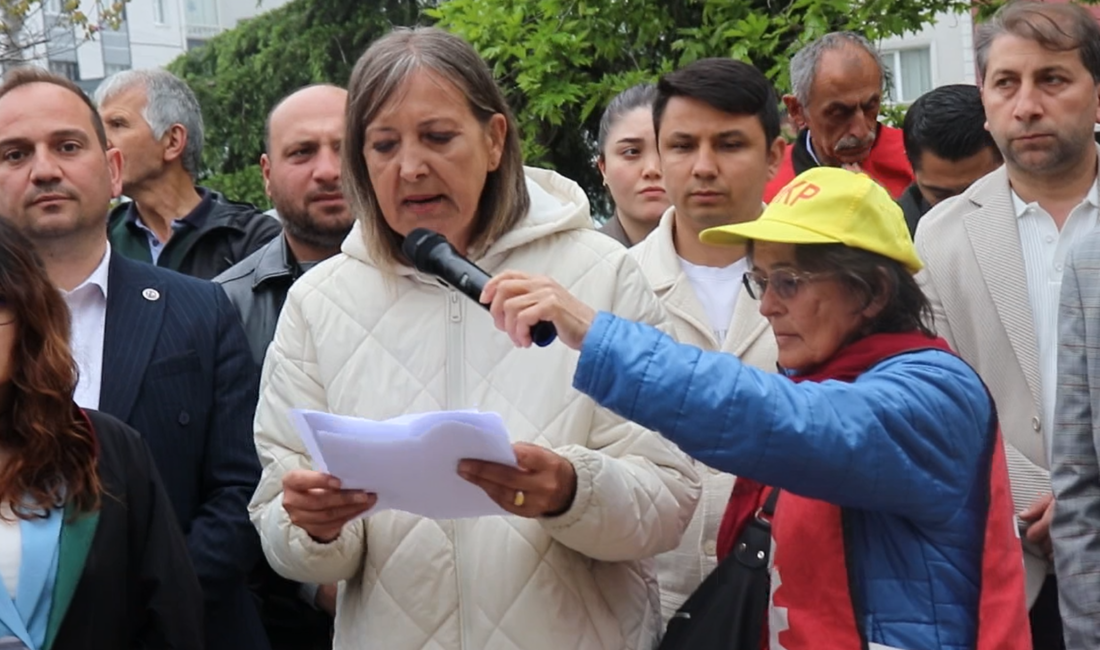 Haber: Gençağa KARAFAZLI Görüntü: Coşkun ÖZBUCAK Ünye Adliyesi önünde bir