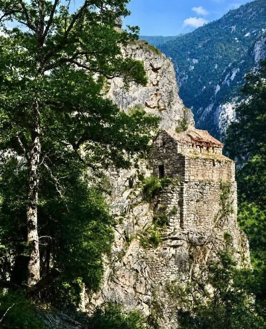 Artvin’in gizemli mirası: Nuka Kilisesi sırlarını koruyor Karçal Dağları’nın sarp