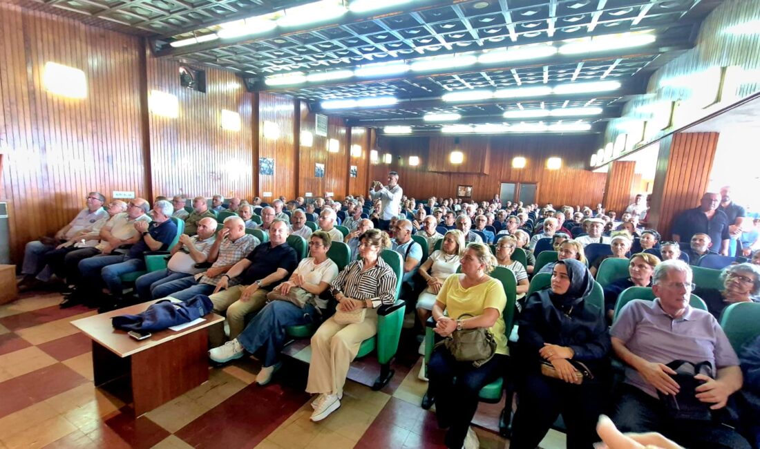 Haber:Selda KARAFAZLI Görüntü: Gençağa Karafazlı:  CHP Genel Merkezi’nin görevden aldığı